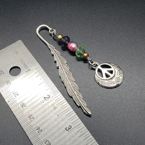 Hand Crafted Colorful Peace Sign Bookmark - Picture 4 of 4